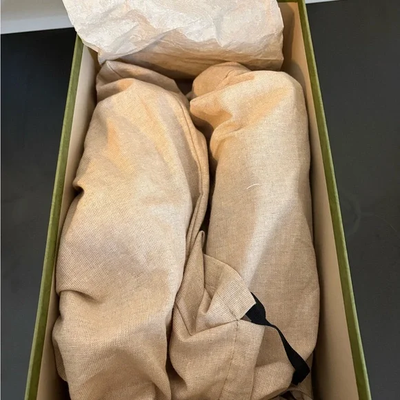 Gucci Platform Sneakers - Picture 12 of 15